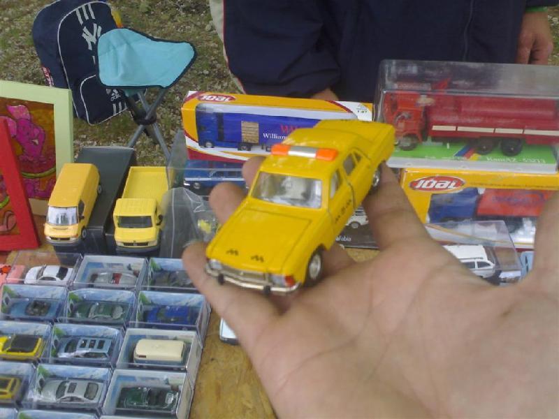 20060528804 (Large).jpg